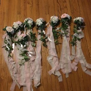 Lings moments alter chair flowers!